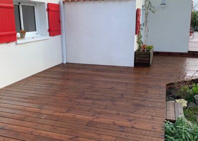 creation d'une terrasse en bois de pin du nord à Talmont Saint Hilaire